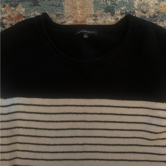 Stacatto stripped scoop bottom sweater. Size small. Excellent condition! - Picture 5 of 5